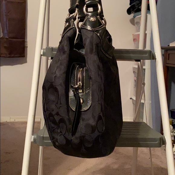 Coach purse - Picture 3 of 9